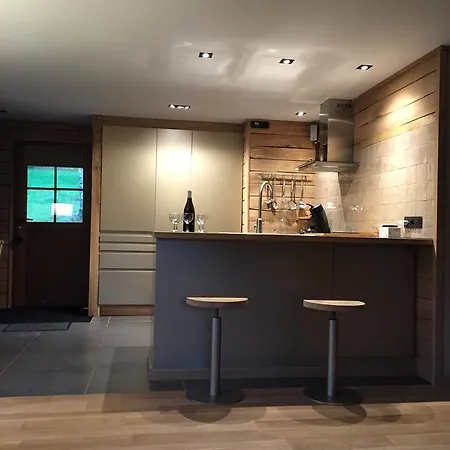 בקתה Le Forestier *